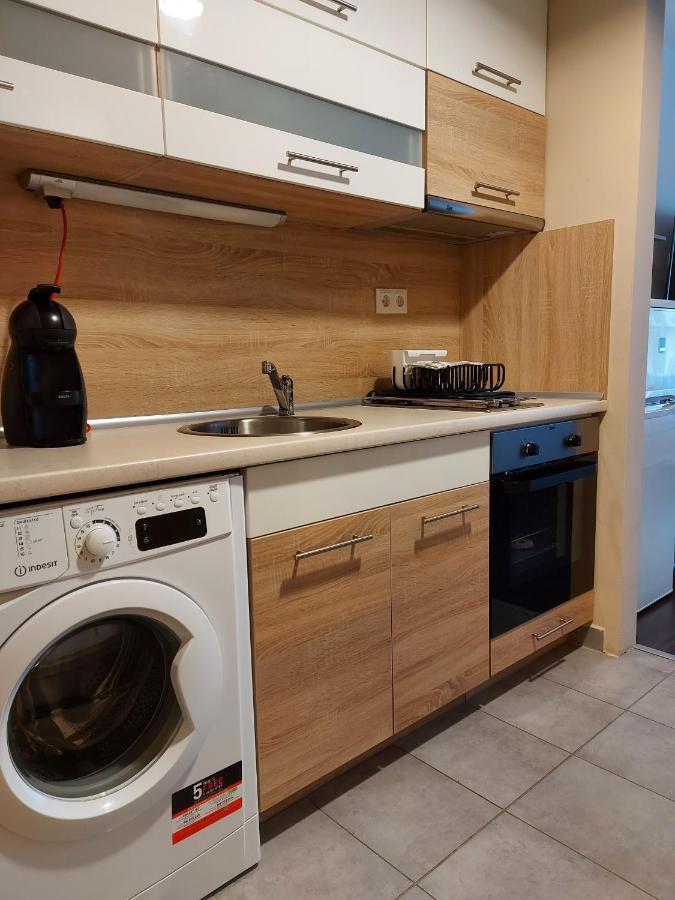 Bike & Spa Velence Apartman Luaran gambar