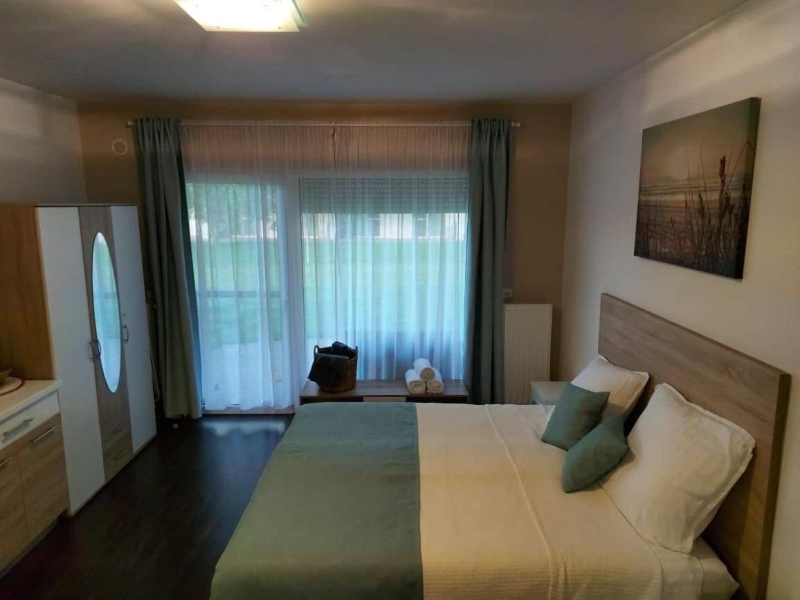 Bike & Spa Velence Apartman Luaran gambar