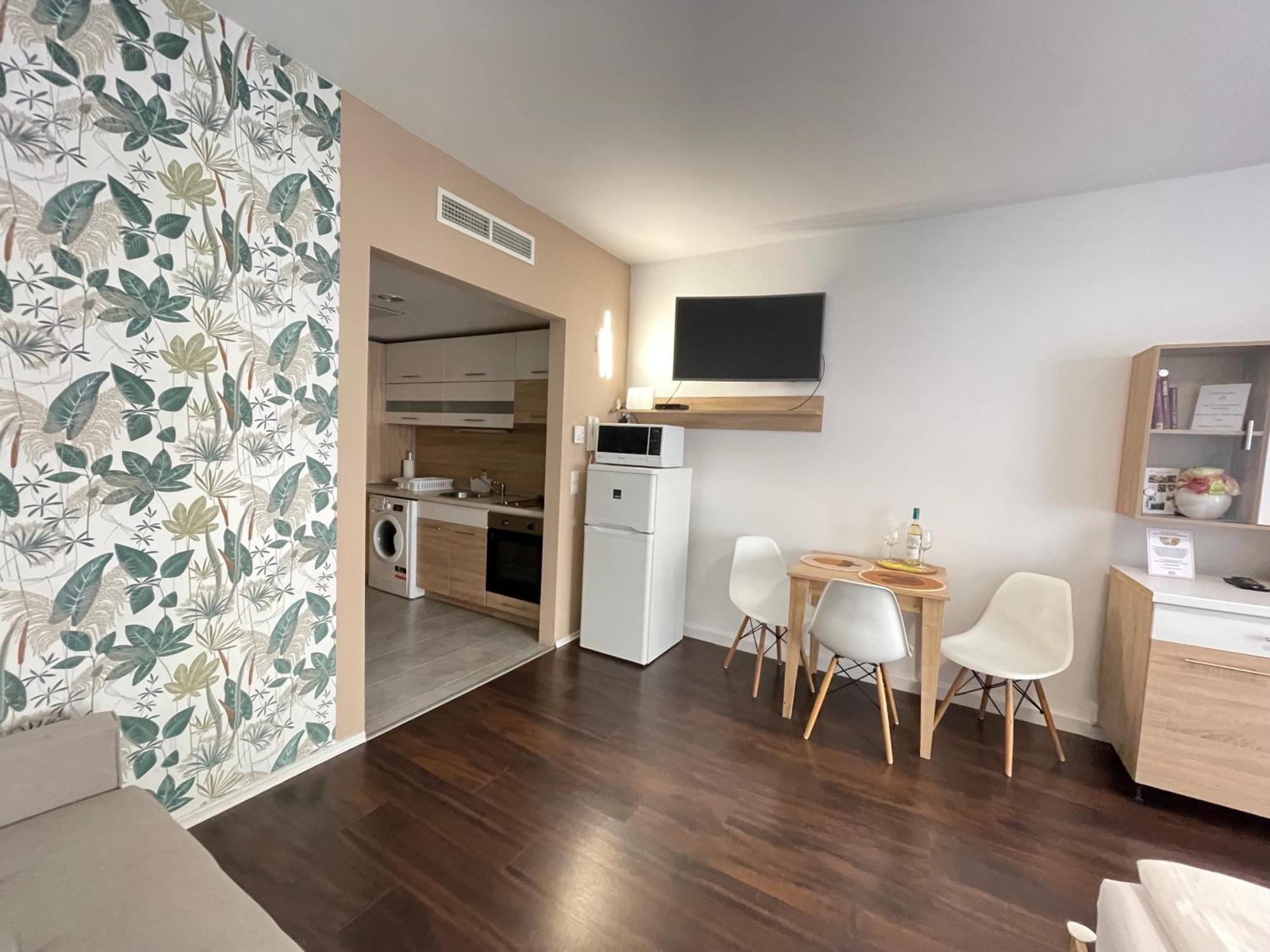 Bike & Spa Velence Apartman Luaran gambar